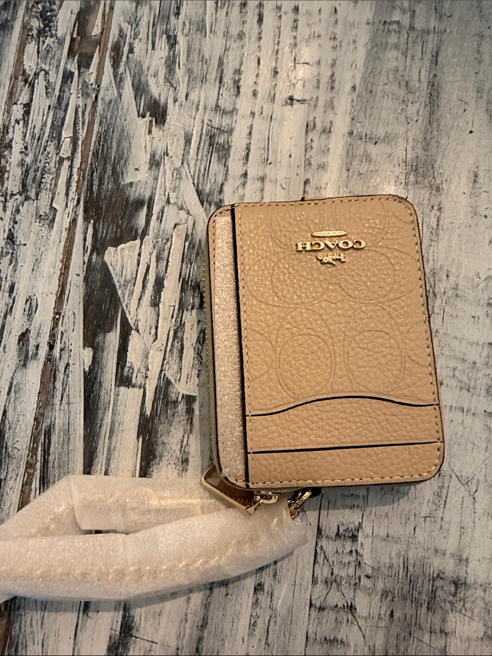 Coach Pebbled Leather Zip Card Case in Light Beige